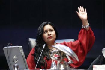 Benepl&aacute;cito de Ana Lilia Rivera por la llegada de una mujer a la Presidencia