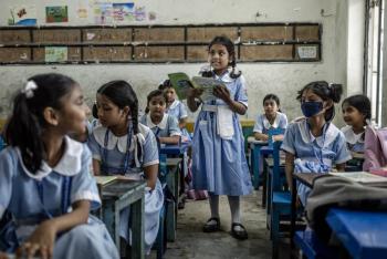 Retorno a clases en Banglad&eacute;s tras semanas de manifestaciones
