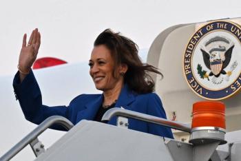 Kamala Harris llega a Chicago para protagonizar la Convenci&oacute;n Dem&oacute;crata