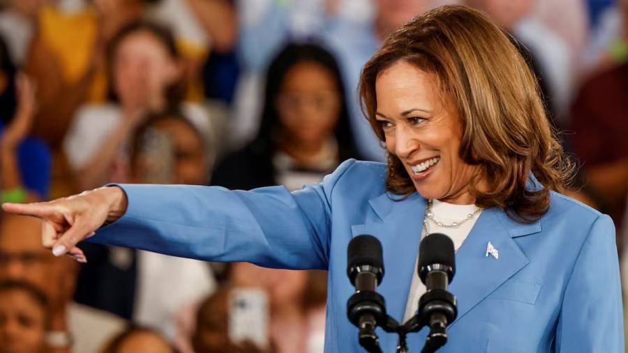 Hillary Clinton impulsa a Kamala Harris a romper el techo de cristal en la Convención Demócrata