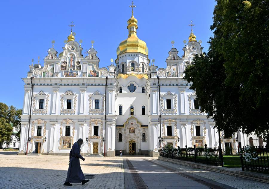 El Parlamento ucraniano aprueba la prohibici&oacute;n de la Iglesia Ortodoxa vinculada a Rusia