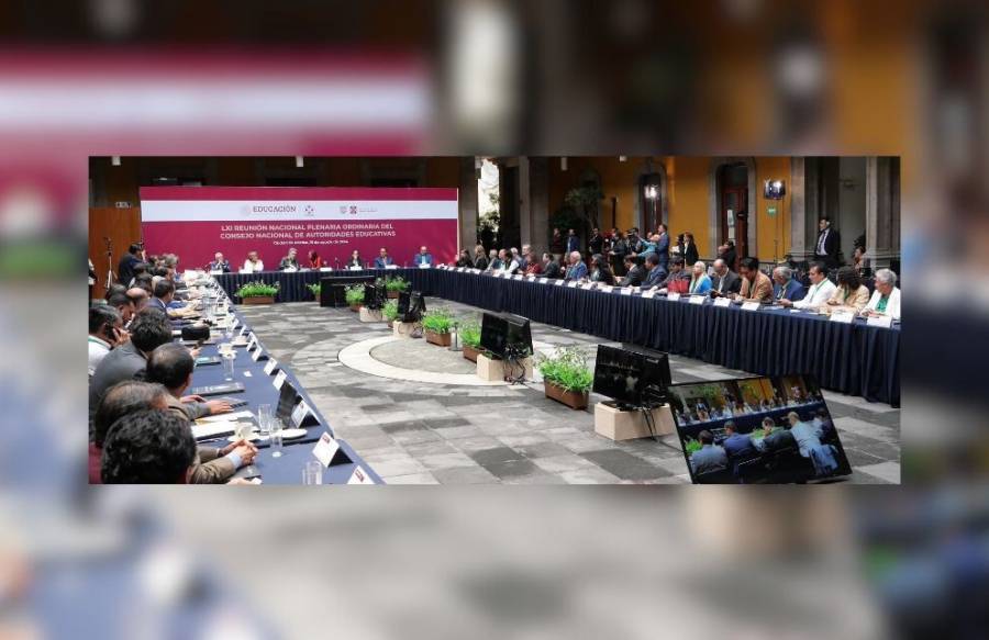 San Luis Potosí Resalta en Apoyo a Estudiantes en Reunión Nacional de Educación