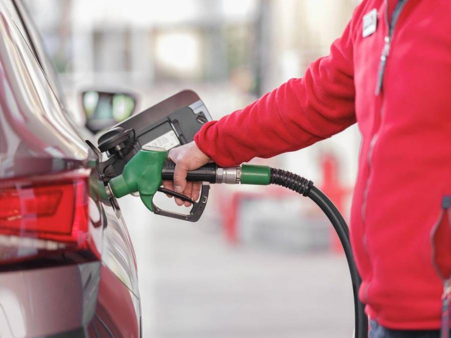 Gobierno colombiano confirma aumento del di&eacute;sel para enfrentar inflaci&oacute;n