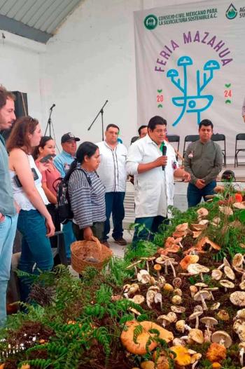 Realiza Secretar&iacute;a de Bienestar la D&eacute;cima Feria Mazahua del Hongo en Donato Guerra