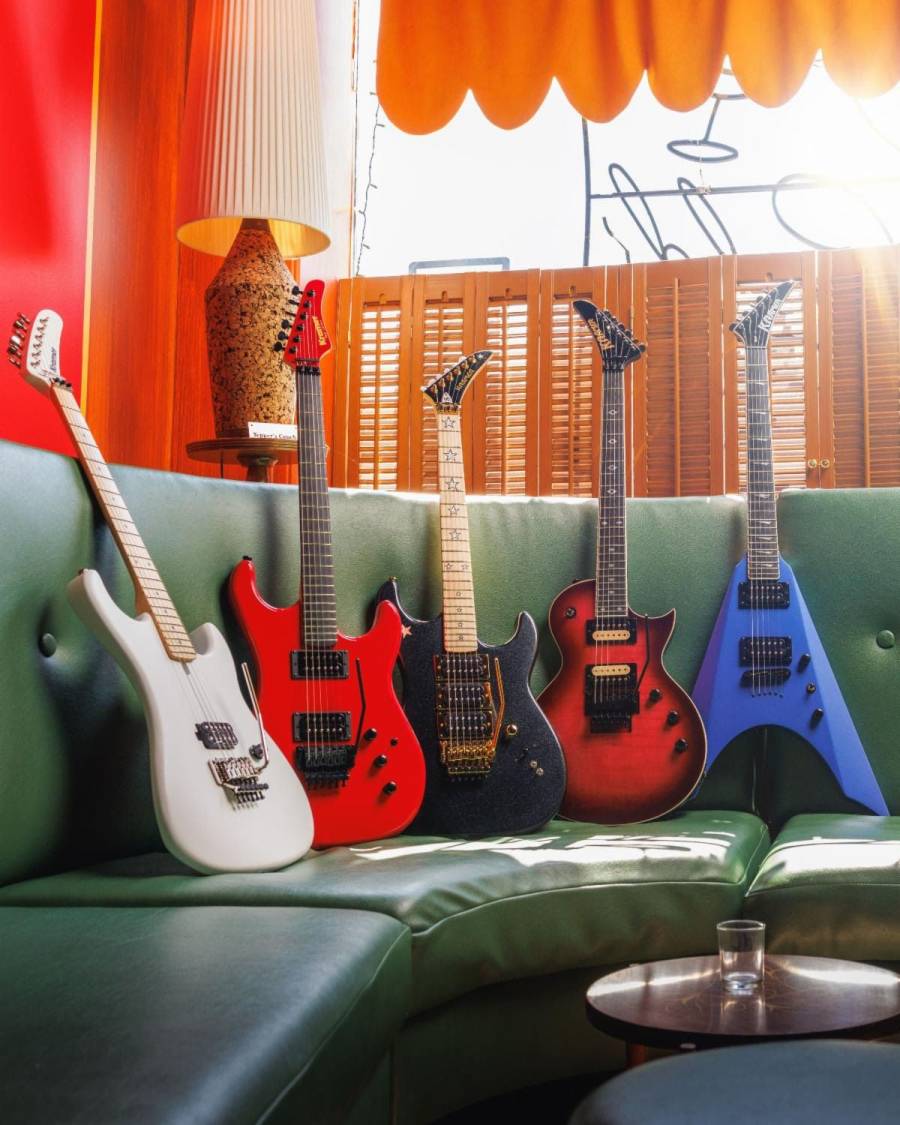 Kramer presenta seis modelos elegantes de guitarras para rockear duro
