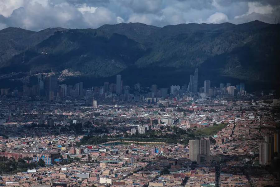 Distrito invit&oacute; a un tiktoker espa&ntilde;ol a visitar Bogot&aacute; luego de que preguntara por qu&eacute; “todos” est&aacute;n all&iacute;