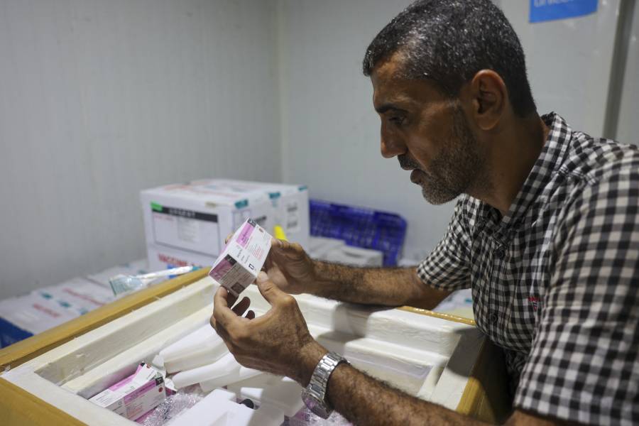 Llegan vacunas contra la polio a gaza tras primer caso en 25 Años