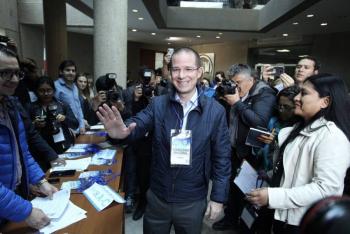 Ricardo Anaya se registra en el Senado