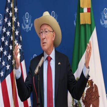 Obrador a Salazar: “No es posible que un embajador extranjero opine lo que est&aacute; bien y mal en M&eacute;xico”