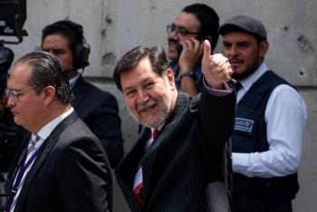 Gerardo Fern&aacute;ndez Noro&ntilde;a anuncia su afiliaci&oacute;n a Morena