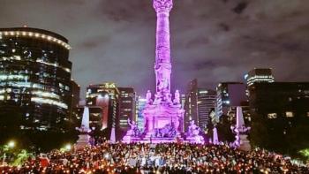 Trabajadores del Poder Judicial protestan contra la reforma judicial en el &Aacute;ngel de la Independencia