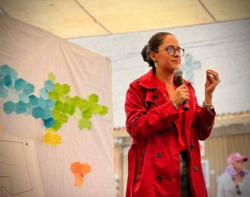 Gaby Osorio refuerza v&iacute;nculos con vecinos de Tlalpan en la 