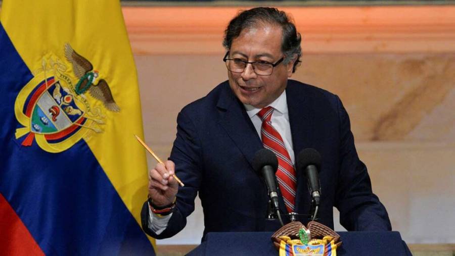 Gremios energ&eacute;ticos en Colombia responden a afirmaciones del presidente Gustavo Petro sobre tarifas de energ&iacute;a