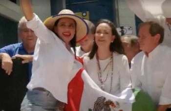 Sandra Cuevas reaparece en Venezuela durante marcha convocada por Mar&iacute;a Corina Machado