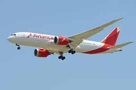 Avianca reanuda operaciones tras normalizaci&oacute;n en suministro de combustible