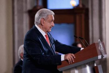 “Los est&aacute;n enga&ntilde;ando”: AMLO a estudiantes de la UNAM que protestan por reforma judicial