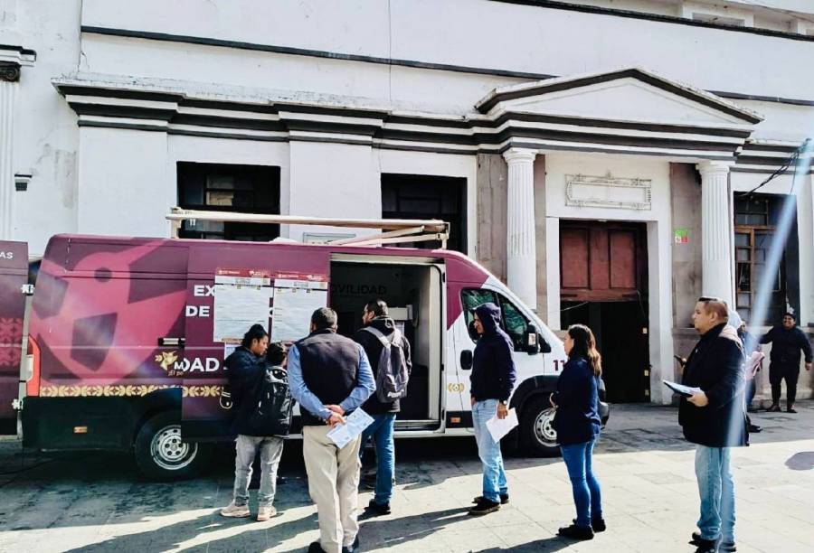 Gobierno de Edomex expide casi 54 mil licencias de conducir a través de unidades móviles en 125 municipios