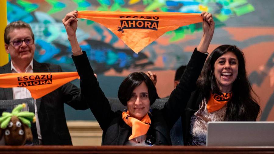 Como excelente noticia calific&oacute; la ministra de Ambiente la decisi&oacute;n de la Corte Constitucional de ‘darle luz verde al Acuerdo de Escaz&uacute;’