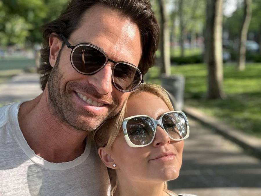 Sebasti&aacute;n Rulli y Angelique Boyer hacen un anuncio que los llena de felicidad