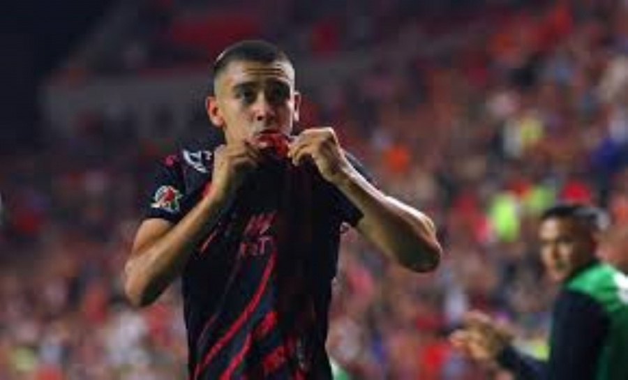 Jugador de 15 años establece marca de anotador más joven en el fútbol mexicano