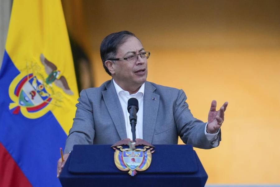 Petro explica su ausencia en Choc&oacute;: la despedida de su hija lo afect&oacute; emocionalmente