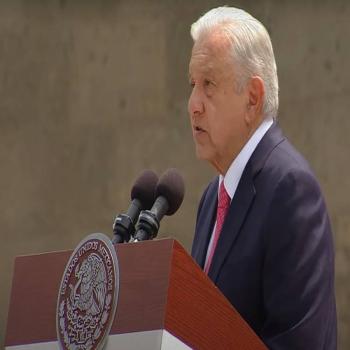 Calder&oacute;n y Pe&ntilde;a empobrec&iacute;an a mil mexicanos al a&ntilde;o, nosotros los rescatamos: AMLO