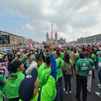 Contingente de San Luis Potos&iacute; acude al 6to Informe de AMLO