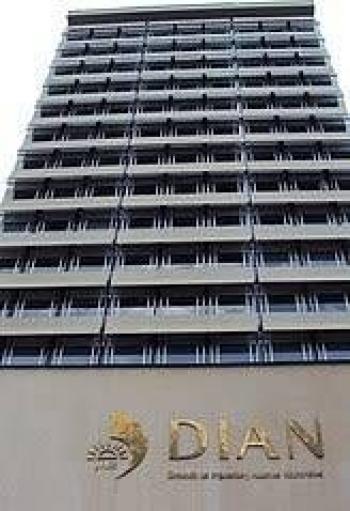 La Dian exige facturación electrónica a más de 1.500 empresas y sectores clave en Colombia
