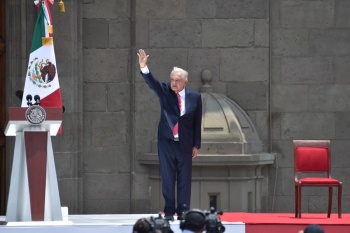 En su despedida, L&oacute;pez Obrador defiende su legado en M&eacute;xico para construir 