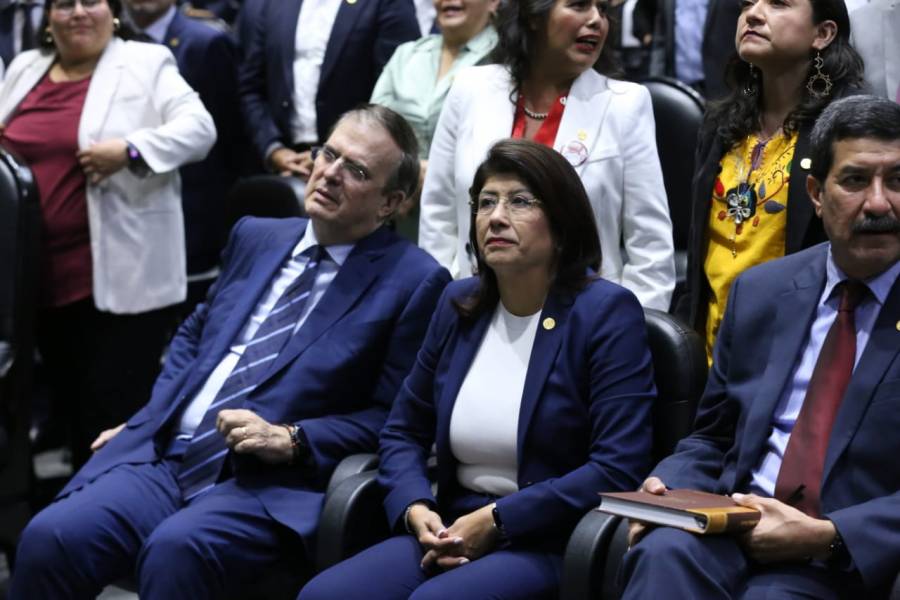 Asiste la Senadora Mariela Gutíerrez a la Sesión de Congreso General para la apertura de la LXVI Legislatura
