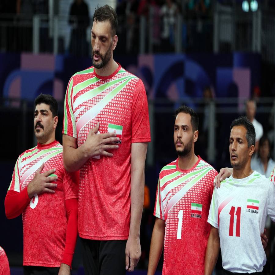 Deportista paralímpico iraní de 2,46 m de altura tiene por fin una cama de su tamaño en París-2024