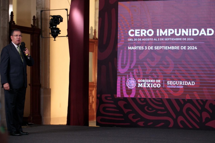 Exhiben en la mañanera a jueces que dieron amparos contra Reforma Judicial