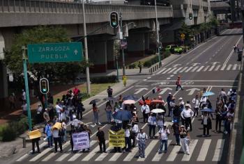 Manifestaci&oacute;n en Magdalena Mixhiuca causa afectaciones al transporte p&uacute;blico