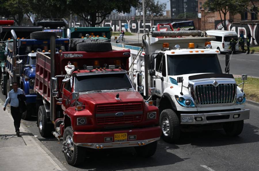 Gobierno y transportistas se re&uacute;nen para buscar soluci&oacute;n