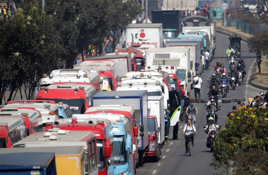 Gobierno solicita corredores humanitarios para evitar desabastecimiento por paro