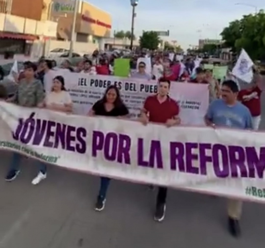 Les va a favorecer la iniciativa, dice AMLO a estudiantes de Derecho