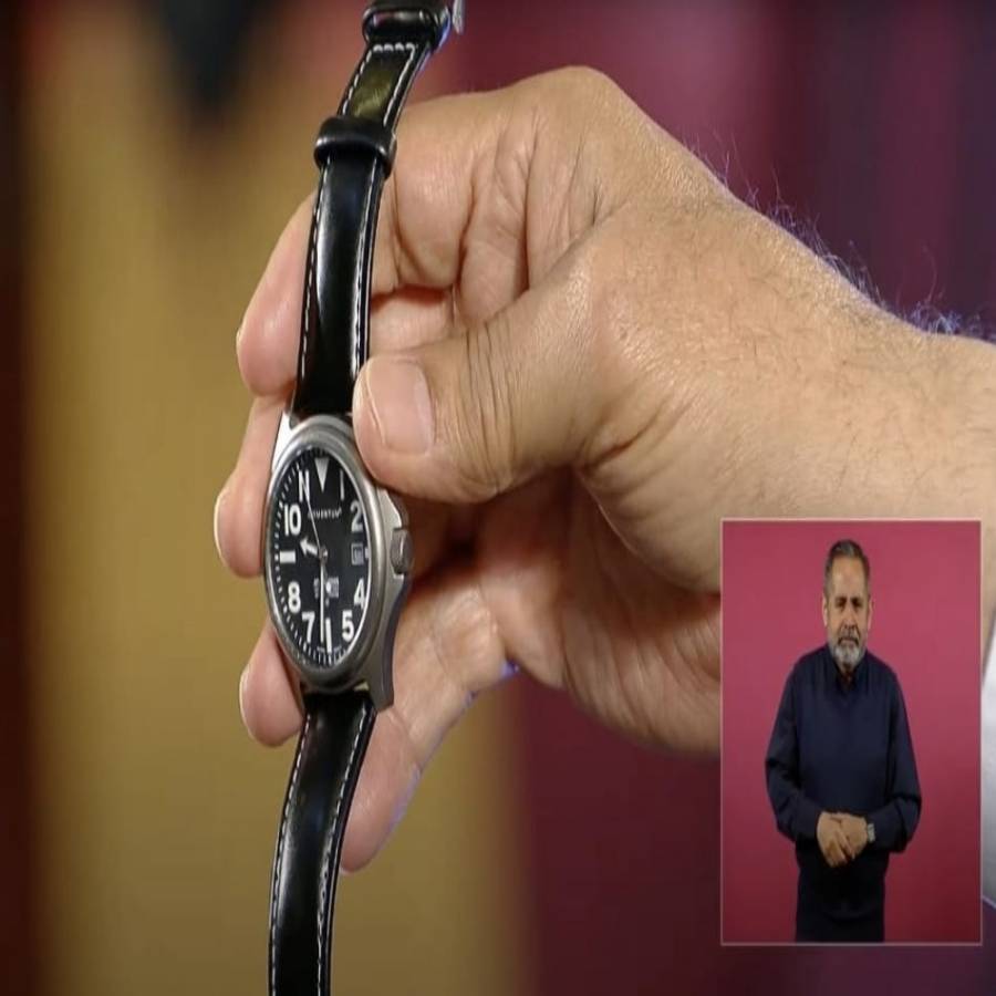 AMLO se deslinda de marca “machuchona” de relojes que usa su imagen para publicitarse