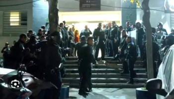 Pobladores de Xochimilco irrumpen Fiscalia en Tlalpan; “rescatan” a 5 detenidos