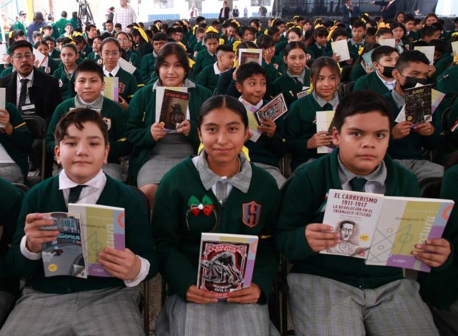 Fandangos por la Lectura celebran 90 a&ntilde;os del Fondo de Cultura Econ&oacute;mica