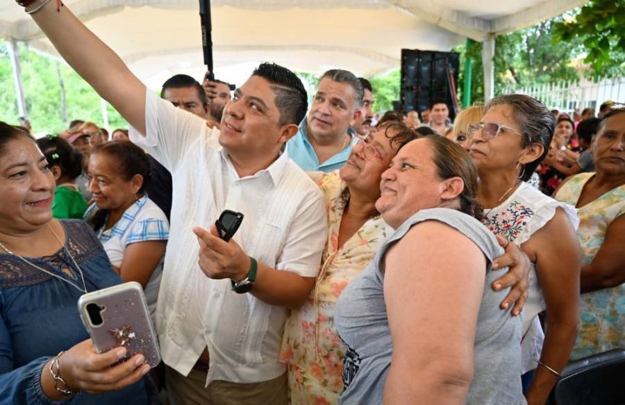 Habitantes de Ciudad Valles agradecen al Gobierno estatal por obras viales