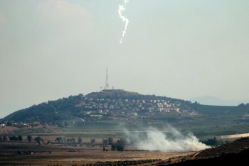 Hezbol&aacute; lanza cohetes a Israel en respuesta a ataque mortal contra rescatistas
