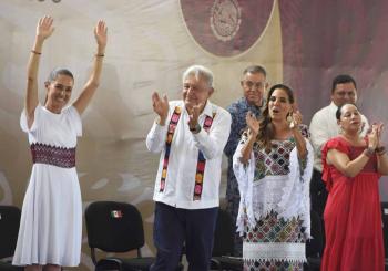 AMLO destaca preparaci&oacute;n acad&eacute;mica de su sucesora presidencial