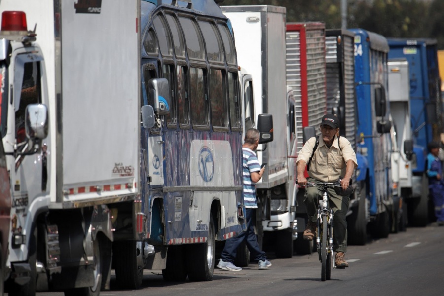 Transporte terrestre en Colombia sufre caída del 81.2% debido a bloqueos por protestas