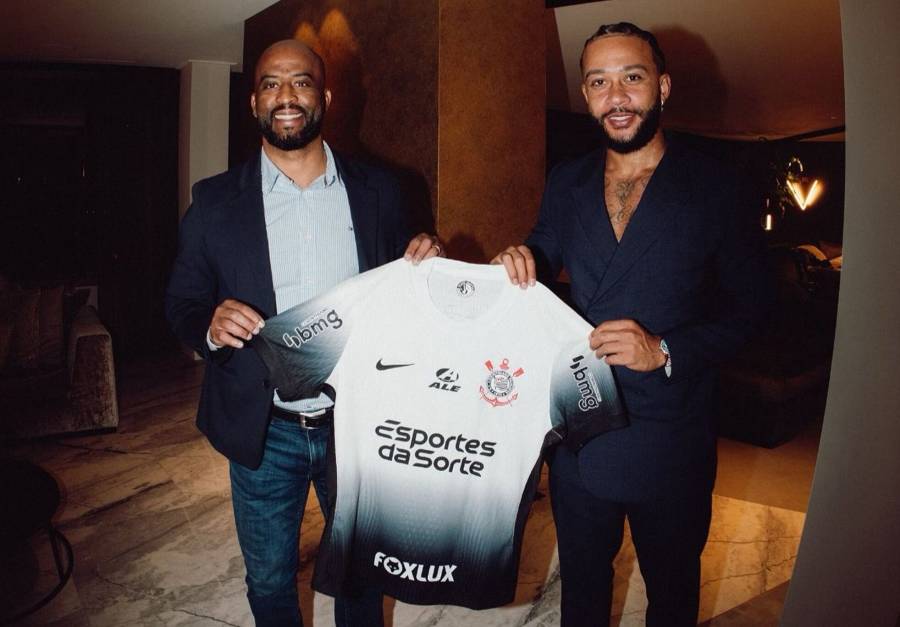 Corinthians ficha a Memphis Depay