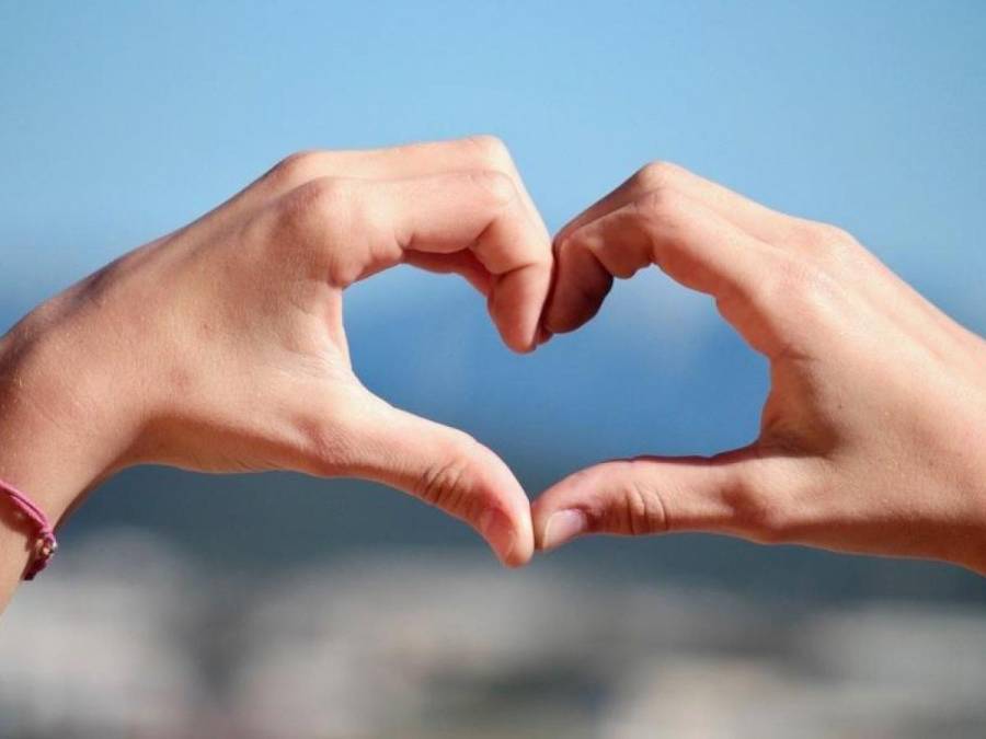 El origen del 'Día del Amor y la Amistad' en Colombia: una tradición con historia y estrategia comercial