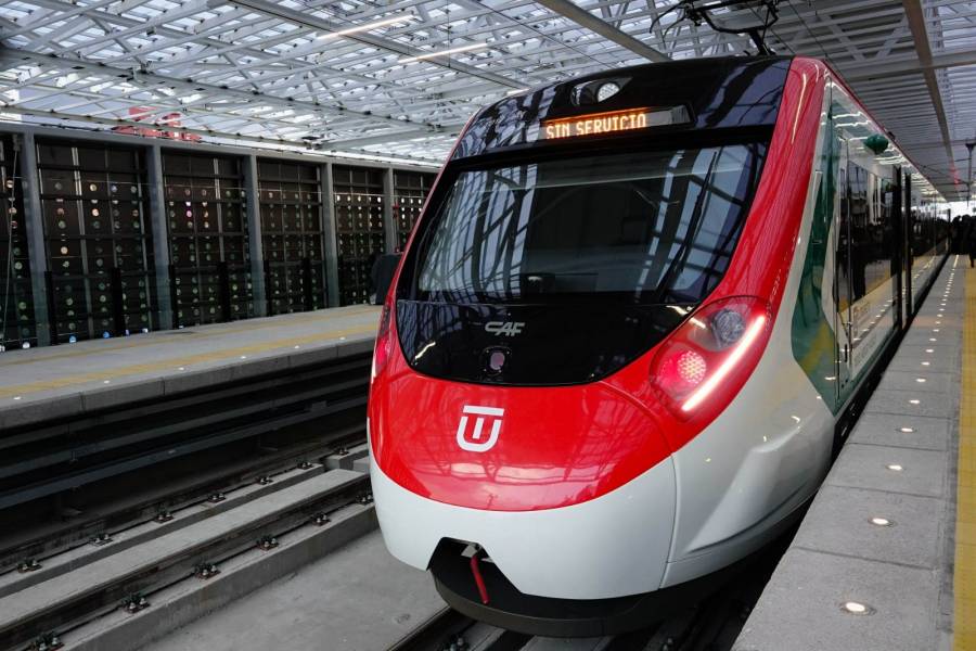 Usuarios califican como exitoso el servicio del Tren Interurbano México-Toluca tras su primera semana de operaciones