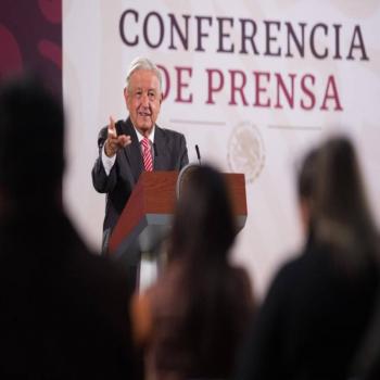 “Est&aacute; en su derecho de expresarse”, dice AMLO sobre propuesta de reforma de Norma Pi&ntilde;a