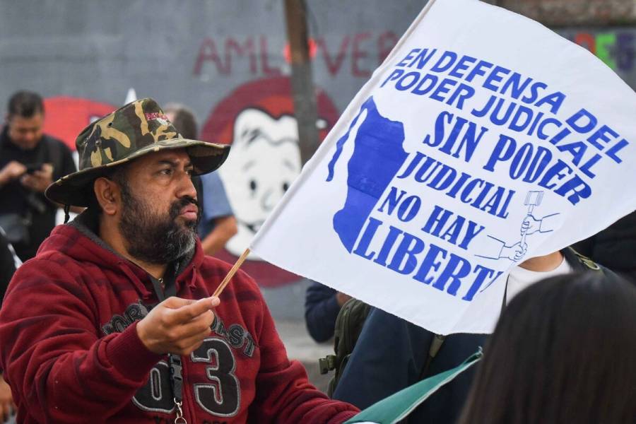 Diputados suspenden sesión en San Lázaro por continuidad de protestas del PJF