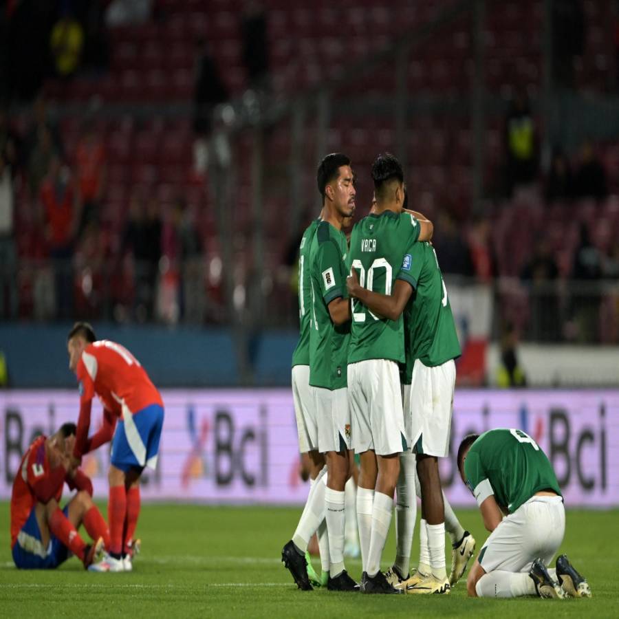 Bolivia vence 2-1 a Chile en su primer triunfo por eliminatorias en Santiago