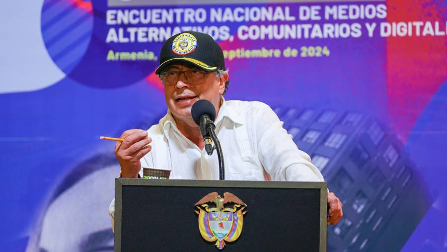 Una tercera parte de la pauta oficial debe ir a financiar a los medios alternativos, anuncia Petro